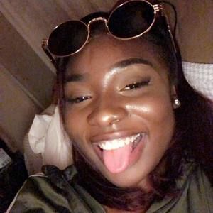 Meet your Posher, Charmaine